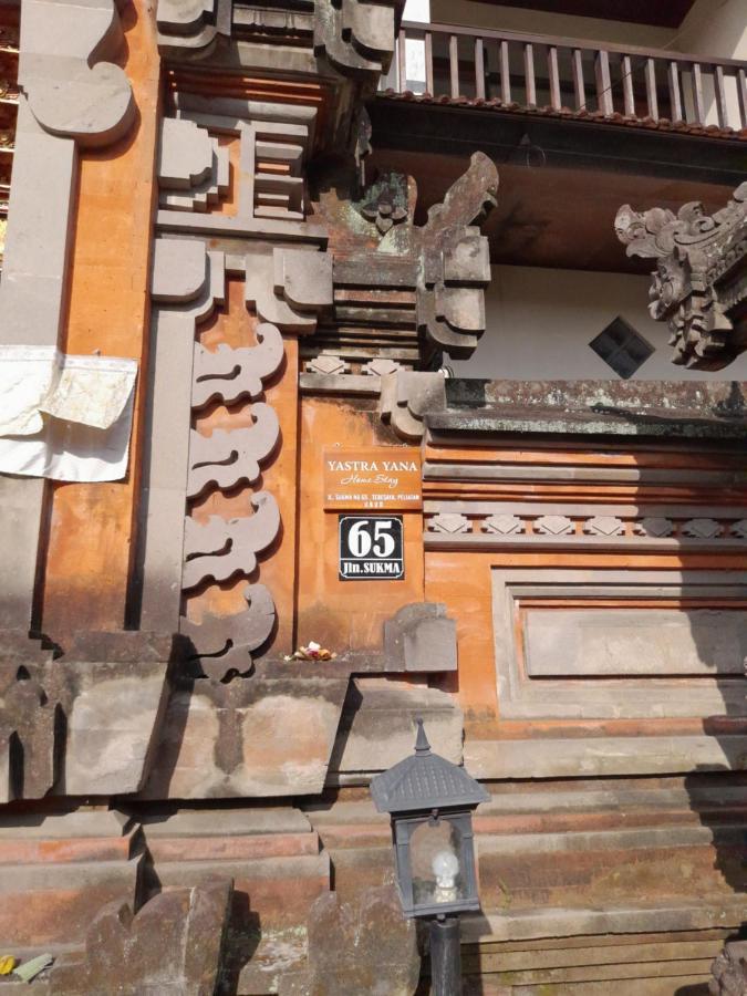 Yastra Yana Homestay Ubud Buitenkant foto